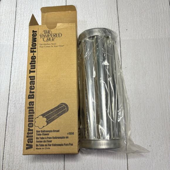 Pampered Chef Valtrompia Bread Tube Flower New In Box - Picture 1 of 7
